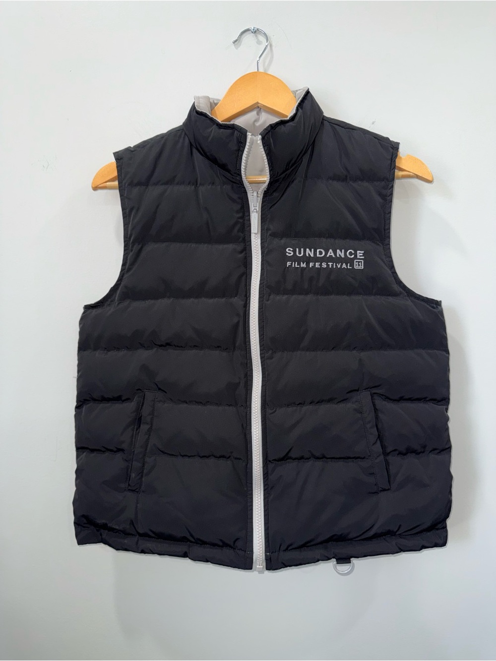 Sundance Film Festival Puffer Vest Mens Womens Medium Black Down !